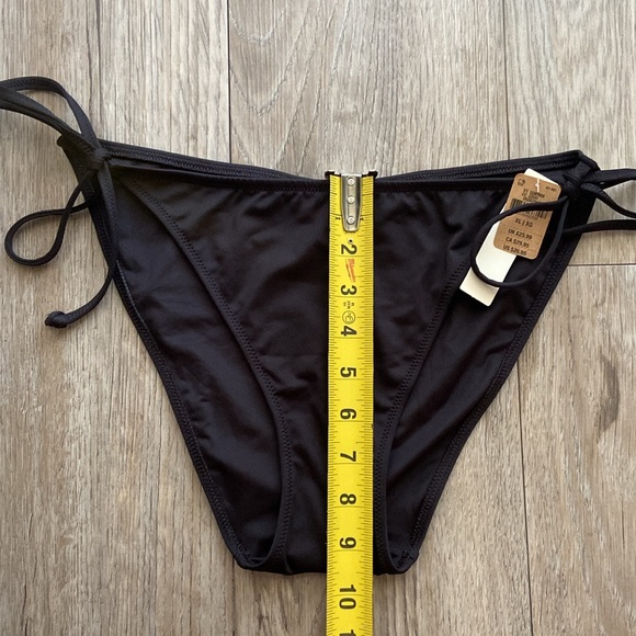 Victoria’s Secret Swim | Black Tie Side Bottom - Picture 7 of 8